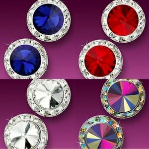 Competition earrings. Post and clip. 20mm